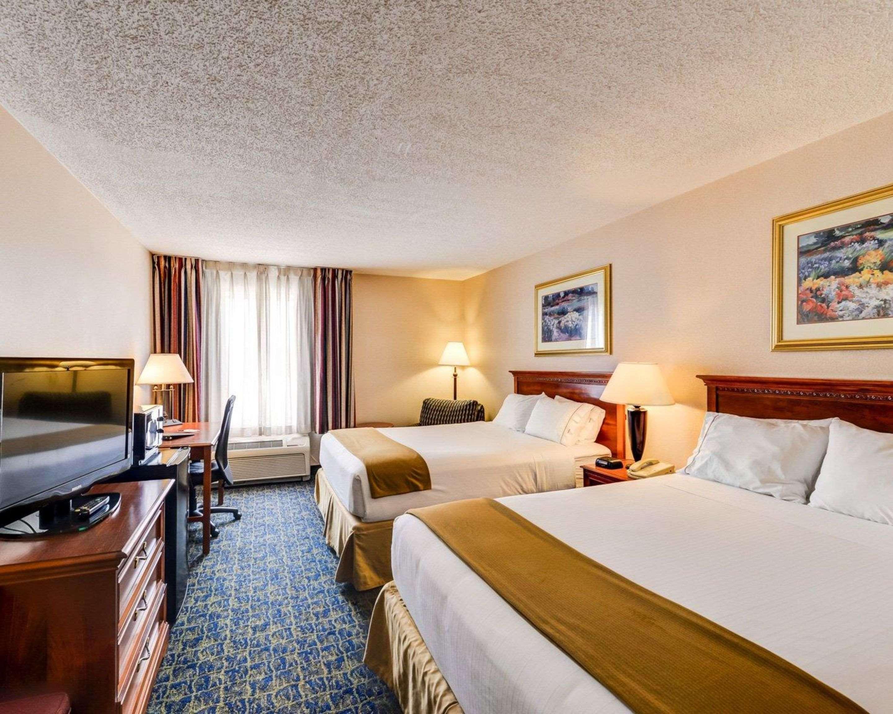 Quality Inn Spring Mills - Martinsburg North Екстер'єр фото