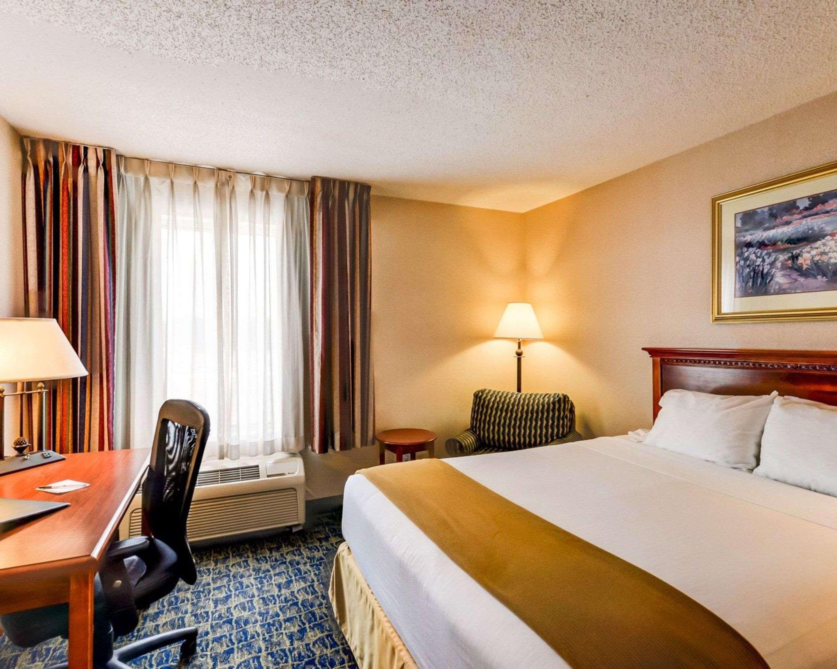 Quality Inn Spring Mills - Martinsburg North Екстер'єр фото