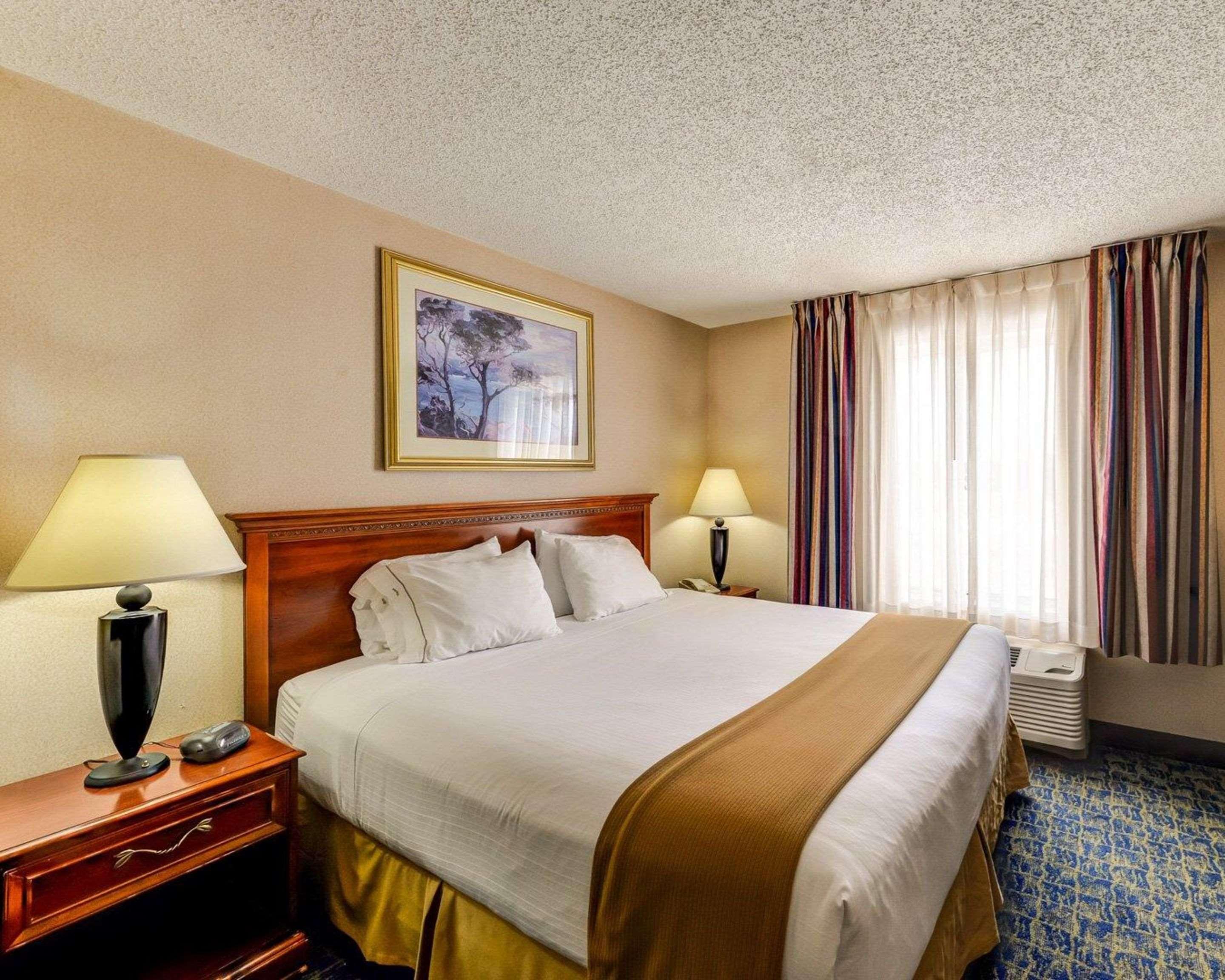 Quality Inn Spring Mills - Martinsburg North Екстер'єр фото