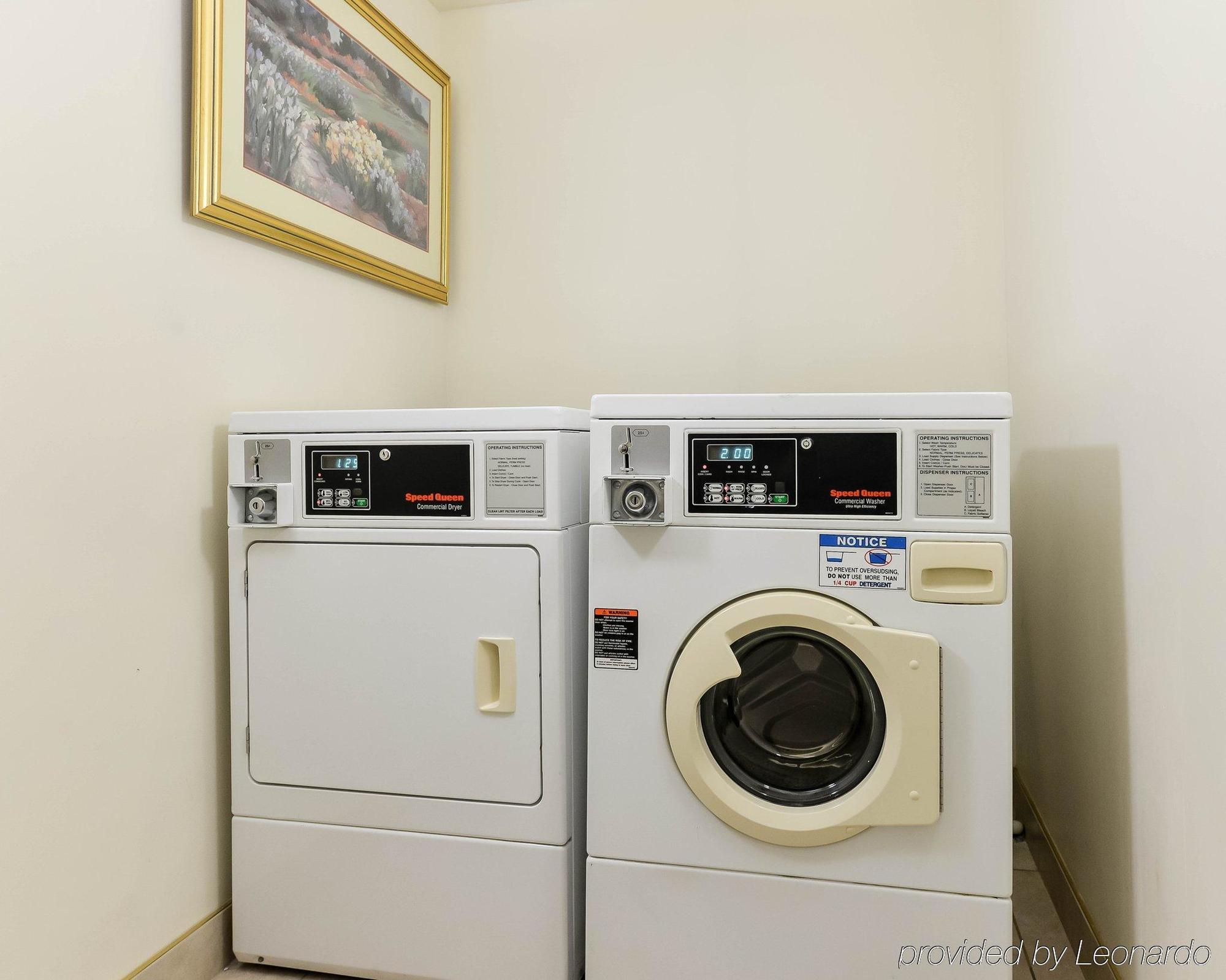 Quality Inn Spring Mills - Martinsburg North Екстер'єр фото