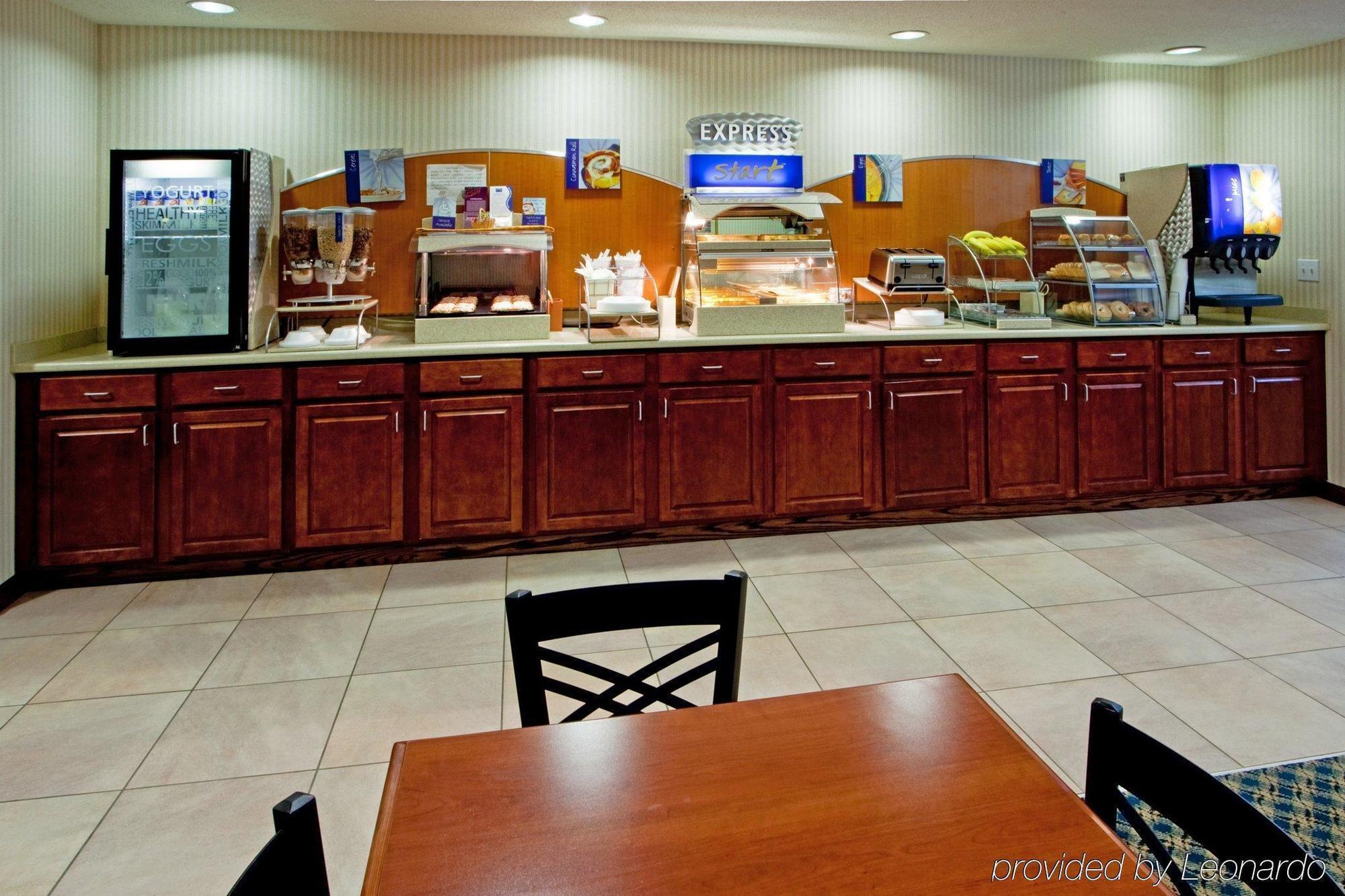 Quality Inn Spring Mills - Martinsburg North Екстер'єр фото